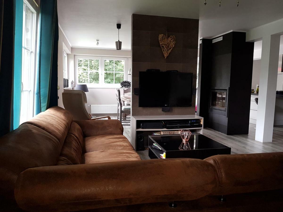 Au Bord De L'Eau Villa ทรัวส์-ปงต์ ภายนอก รูปภาพ